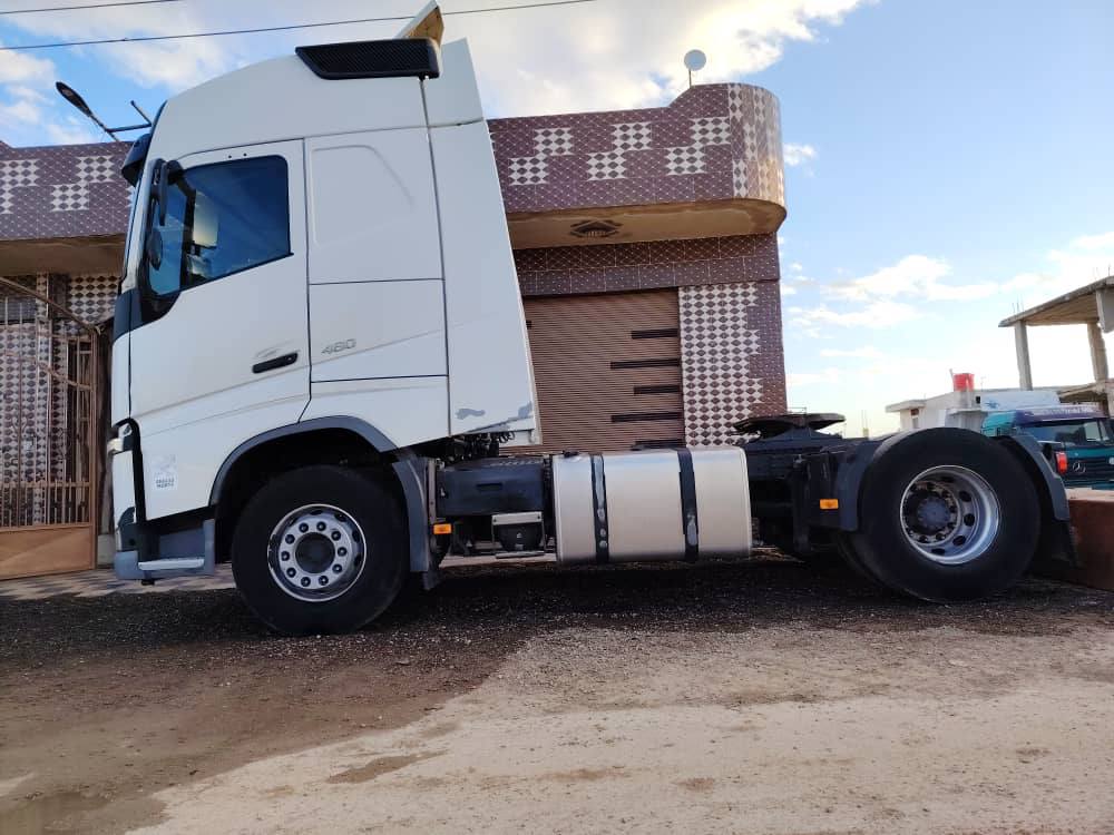 فولفو 460 2015 - صورة 1