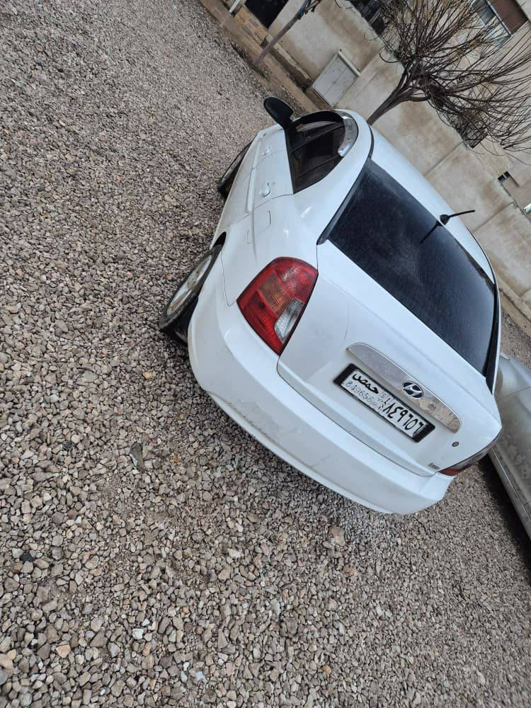 هيونداي فيرنا 2007 - صورة 5