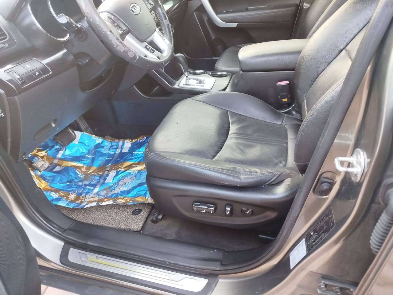 كيا سورينتو 2010 - صورة 5