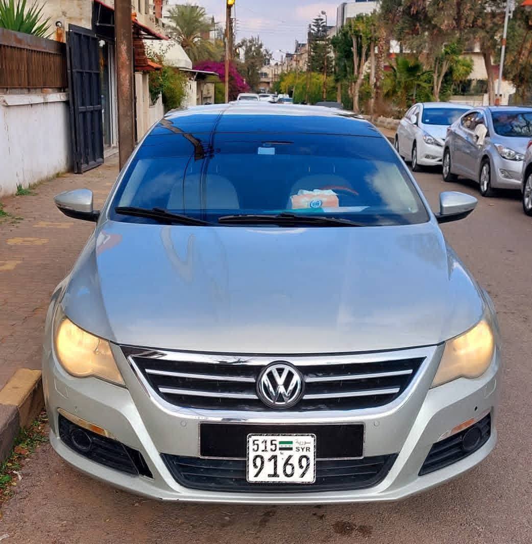 فوكس فاغن باسات CC 2011 - صورة 1