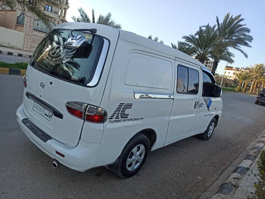 ستاركس ستاركس 2000 - صورة 4