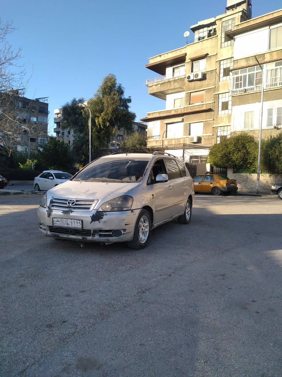 تويوتا Ipsum 2004 - صورة 4