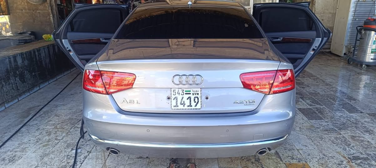 اودي a8 2012 - صورة 1