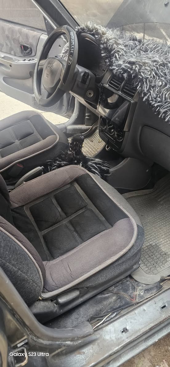 هونداي أكسنت 2004 - صورة 3