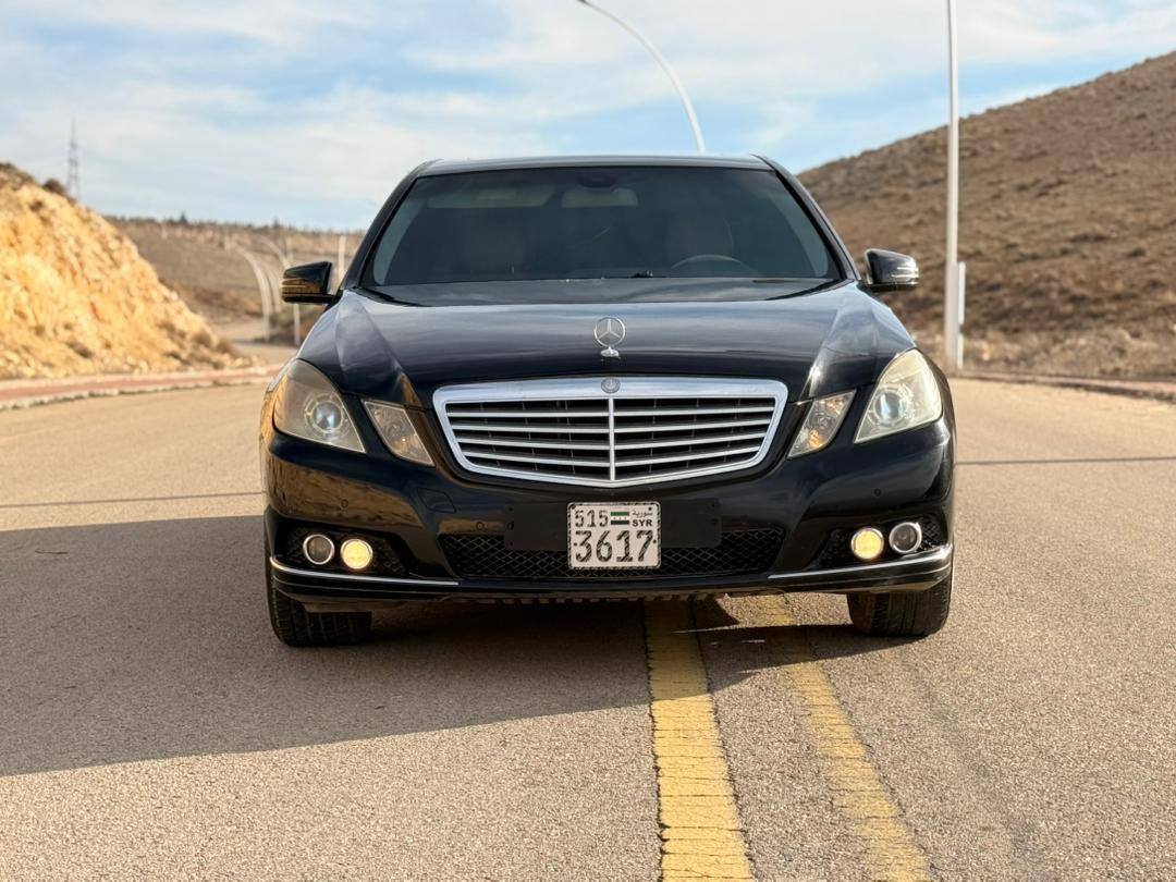 مرسيدس-بنز E200 2010 - صورة 1
