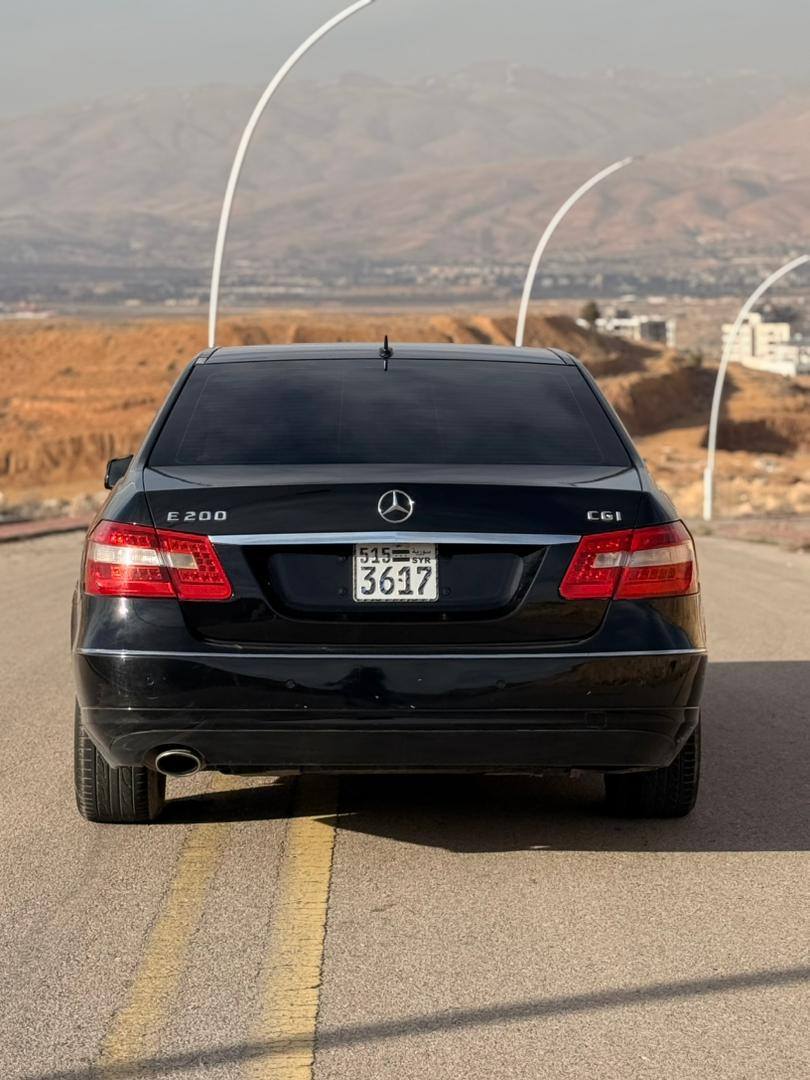 مرسيدس-بنز E200 2010 - صورة 2