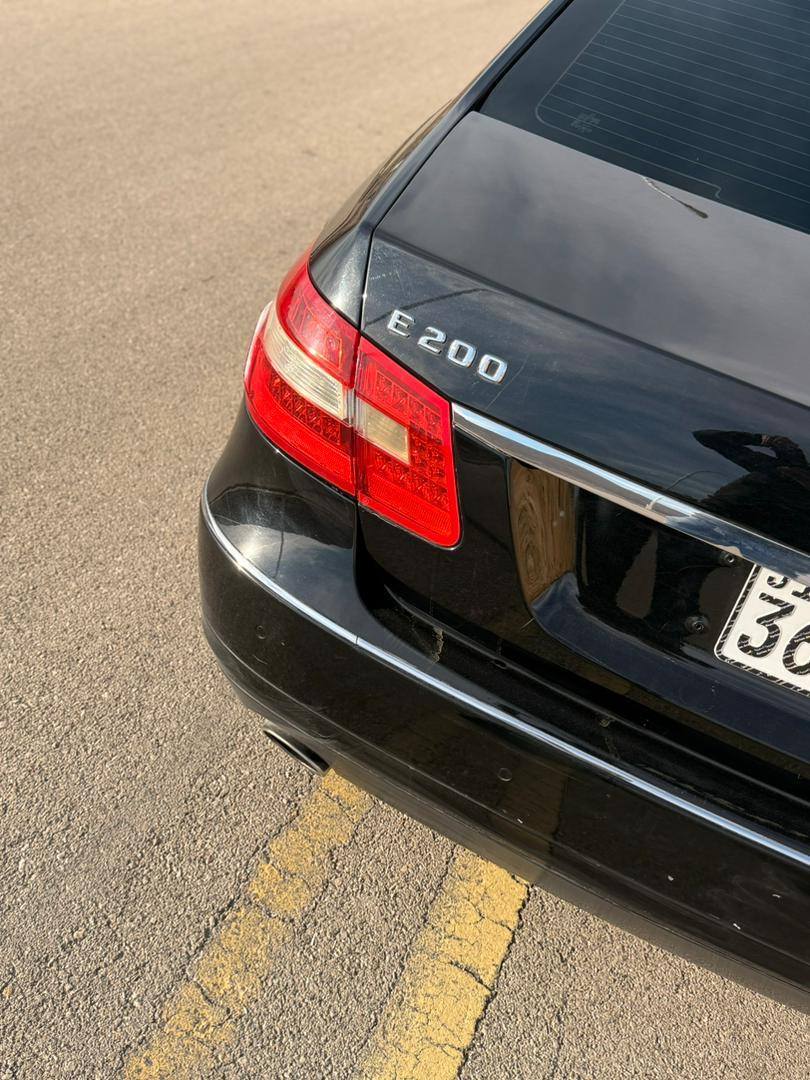 مرسيدس-بنز E200 2010 - صورة 5