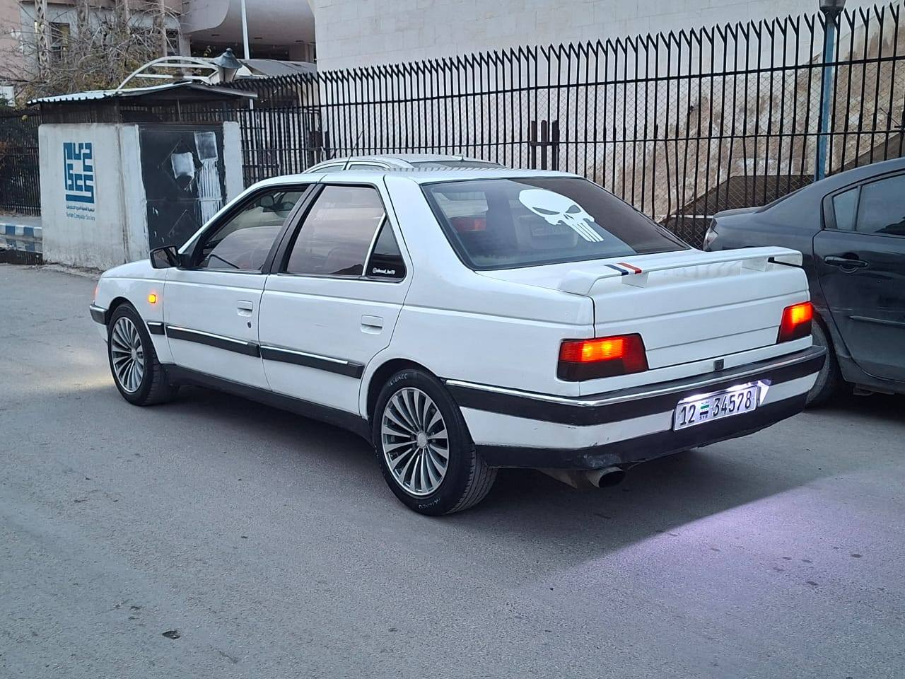 بيجو ٤٠٥ 1994 - صورة 2