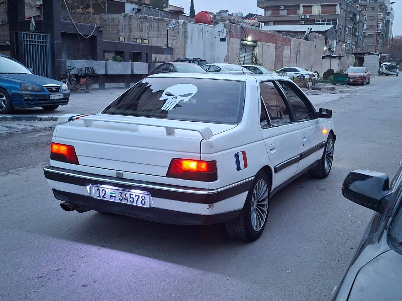 بيجو ٤٠٥ 1994 - صورة 4