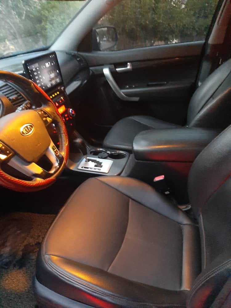 كيا سيرنتو 2010 - صورة 3