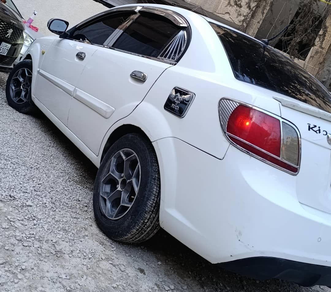 كيا ريو 2011 - صورة 4