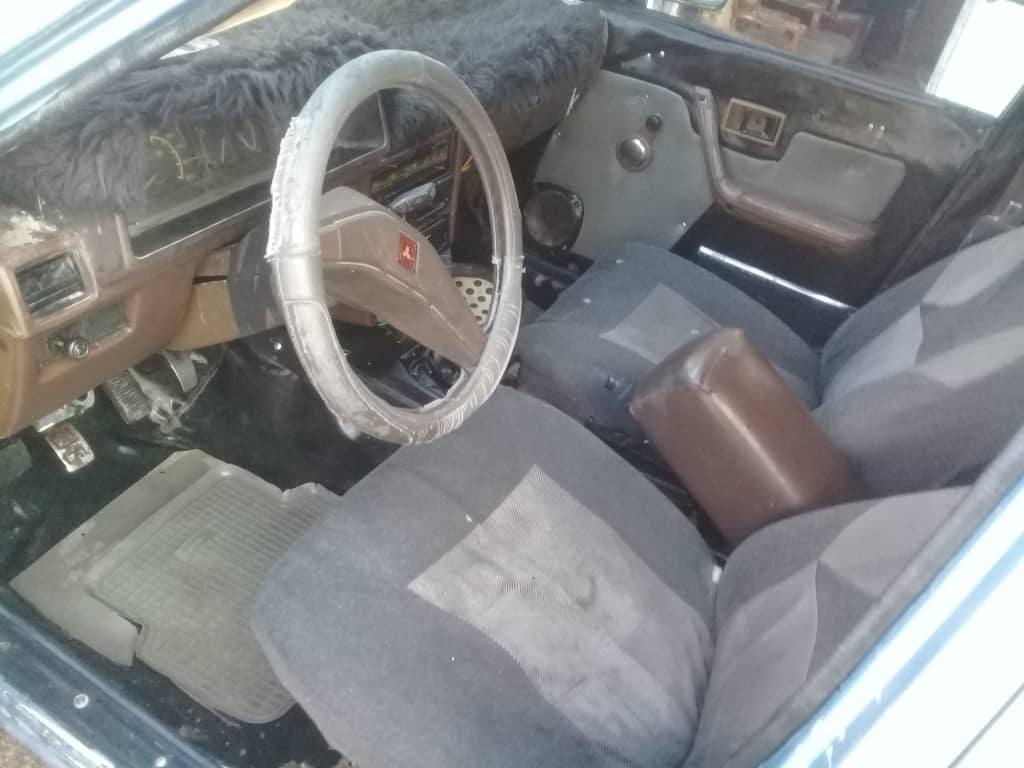 ميتسوبيشي لانسر 1983 - صورة 3