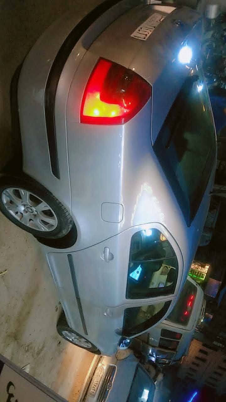 سكودا اوكتافيا 2005 - صورة 1