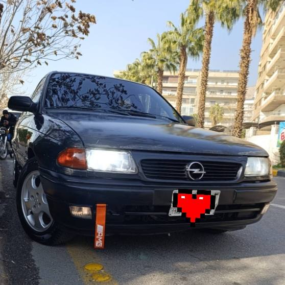 أوبل استرا 1994 - صورة 1