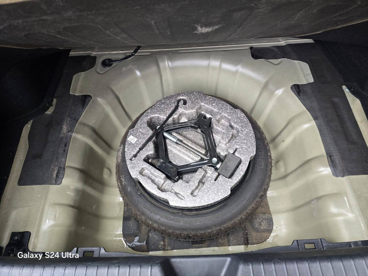 كيا كادينزا K7 2012 - صورة 4