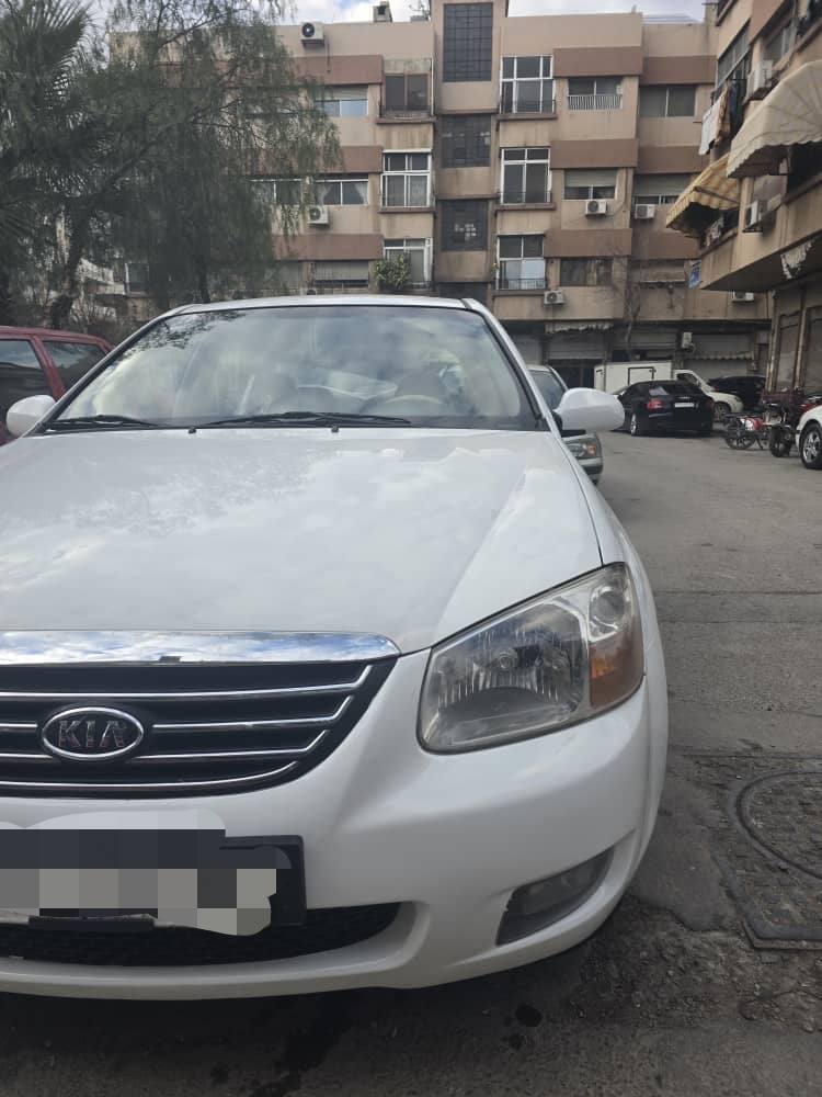 كيا سيراتو 2008 - صورة 1