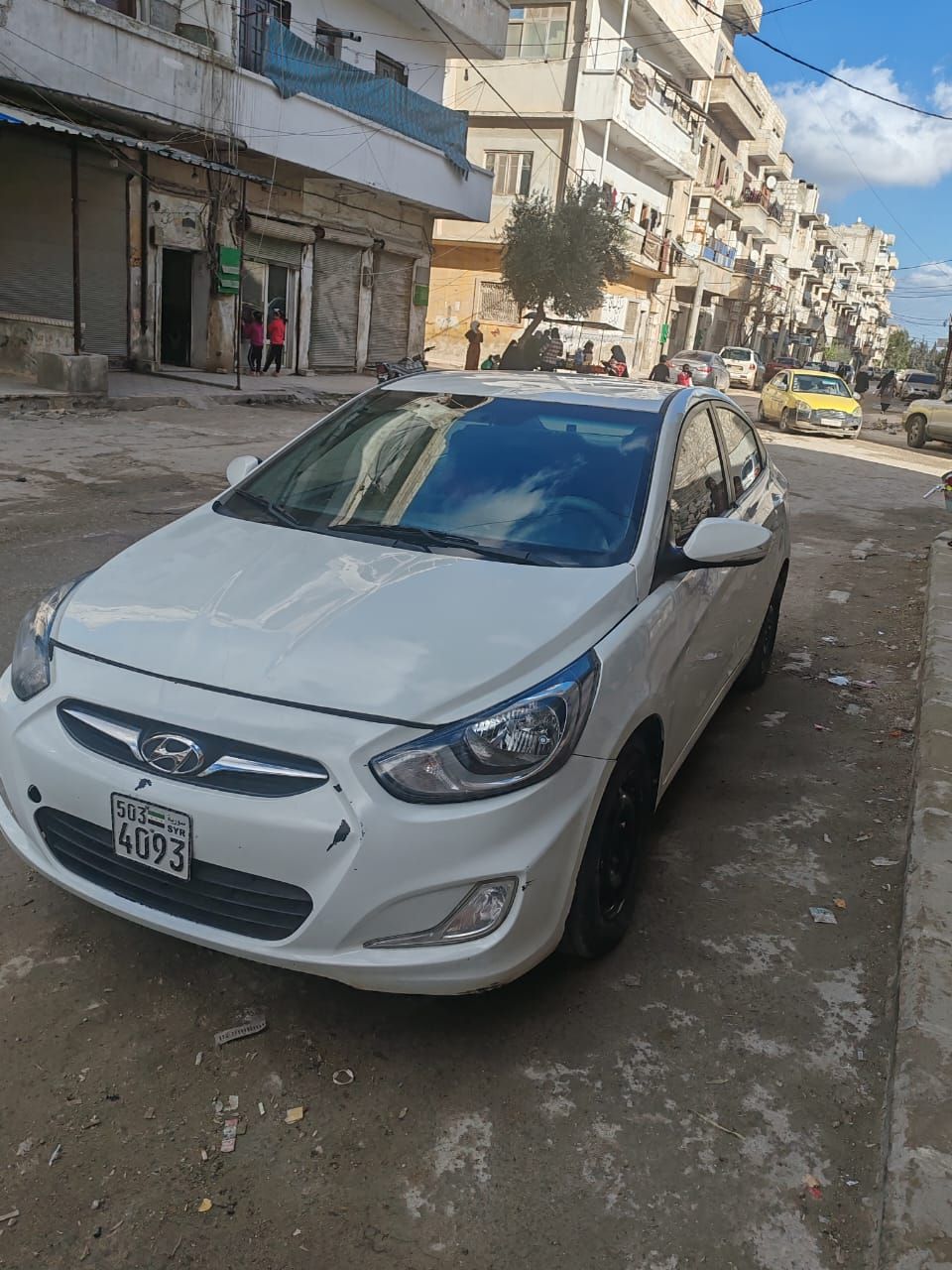 هيونداي اكسنت مضلعة 2015 - صورة 1