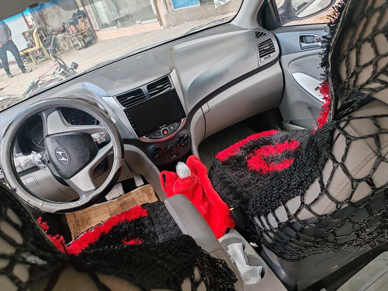 هيونداي اكسنت مضلعة 2015 - صورة 2