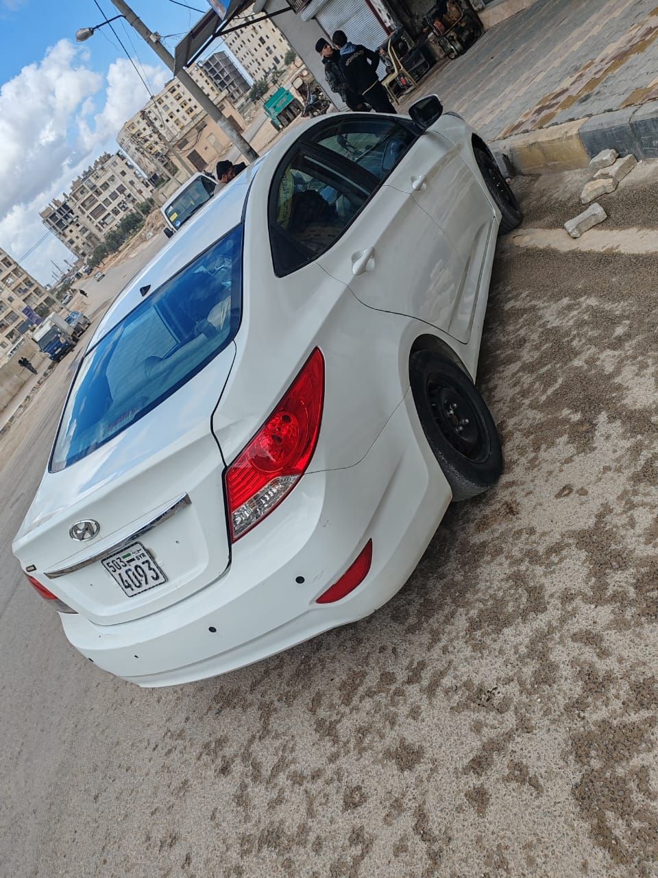 هيونداي اكسنت مضلعة 2015 - صورة 3