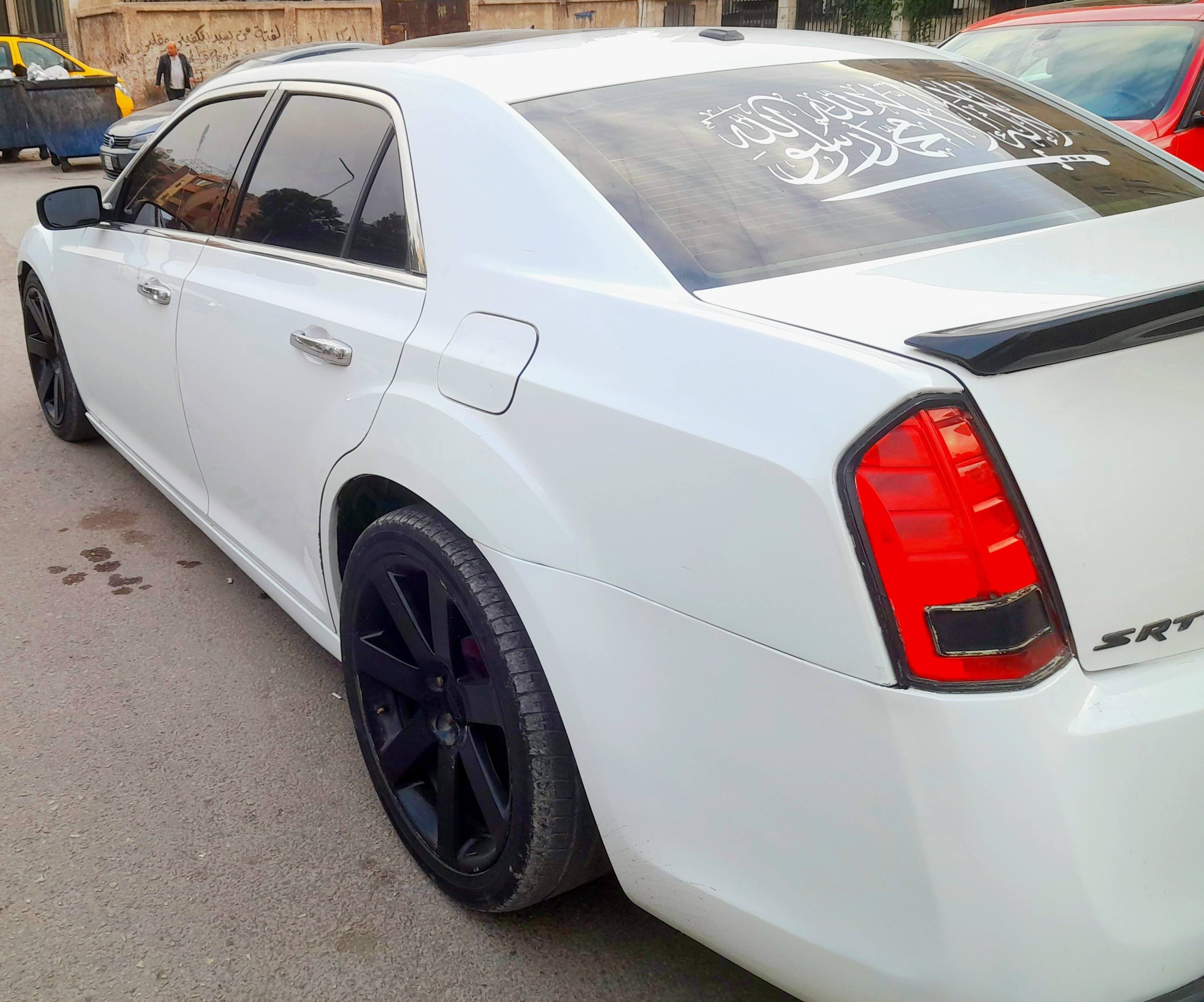 كرايسلر 300 2015 - صورة 1