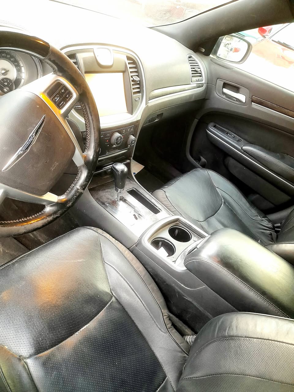 كرايسلر 300 2015 - صورة 4