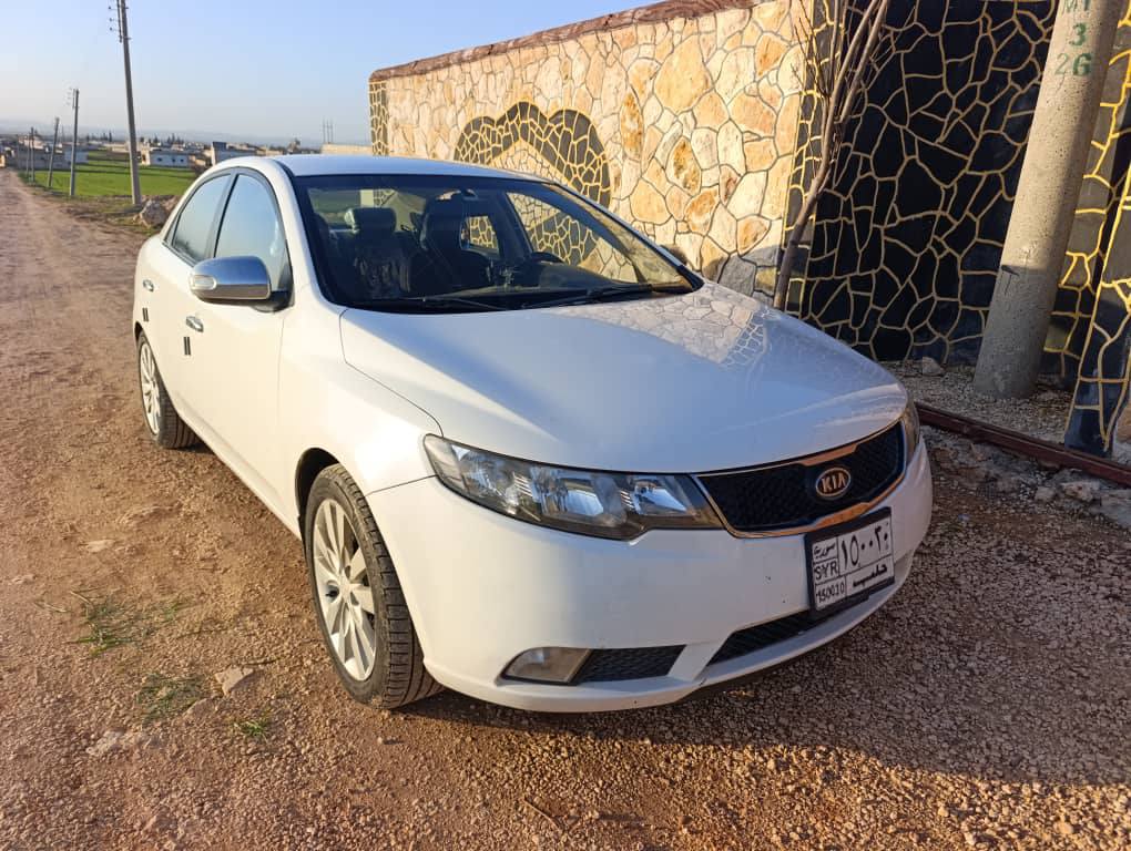 كيا سيراتو 2009 - صورة 1