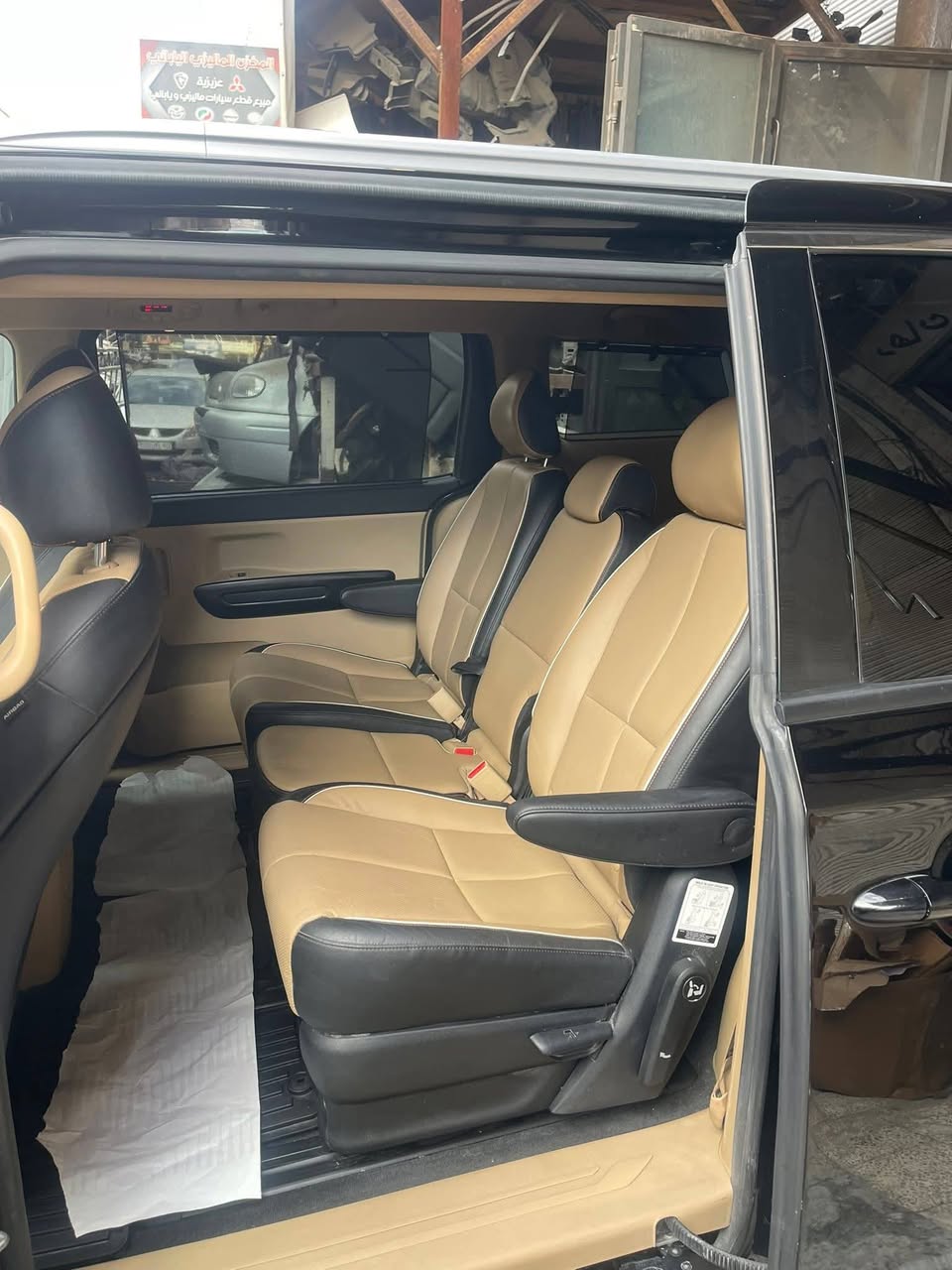 كيا سيدونا 2016 - صورة 5