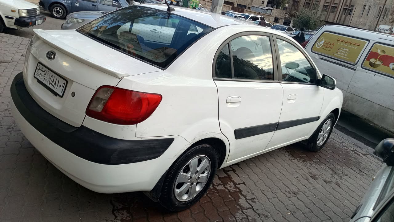 كيا ريو 2010 - صورة 5