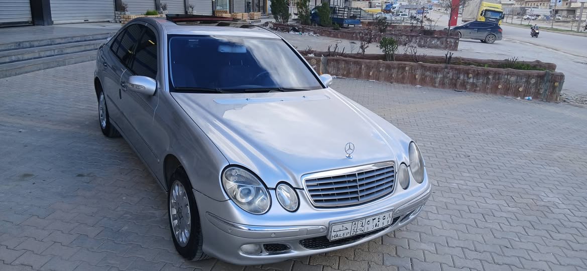مرسيدس E270 2003 - صورة 4