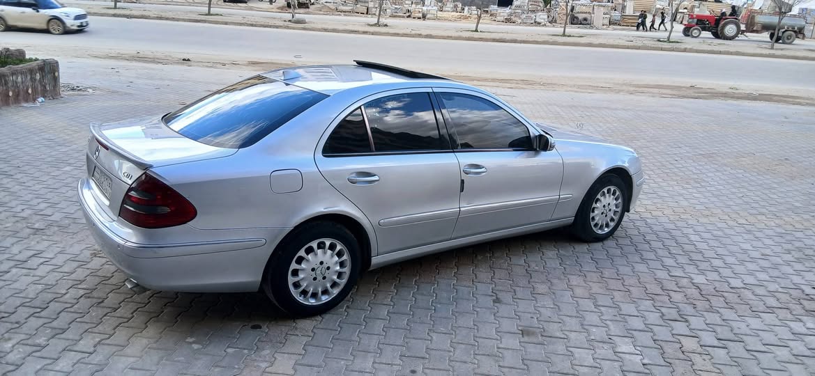 مرسيدس E270 2003 - صورة 5