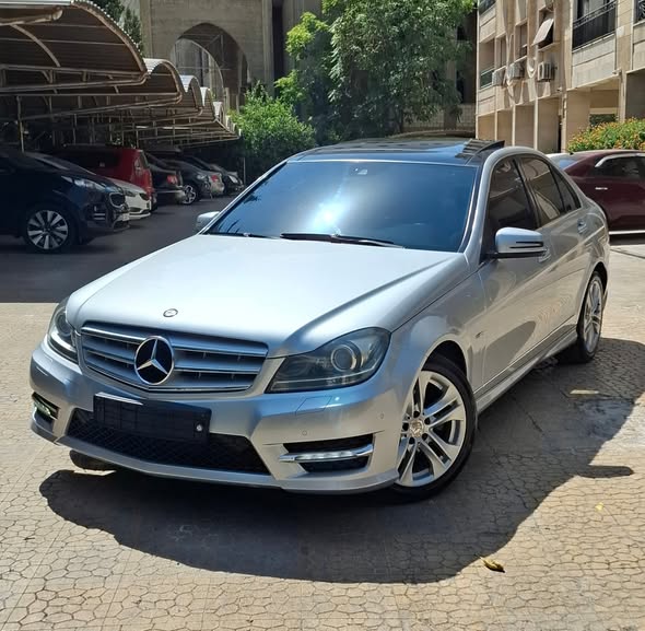 مرسيدس c200 2013 - صورة 2