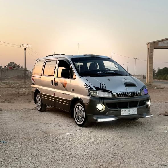 هيونداي تكوين (Star) 2001 - صورة 2