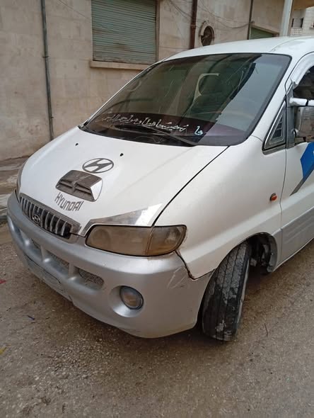 هيوانداي ستاريكس 2000 - صورة 3