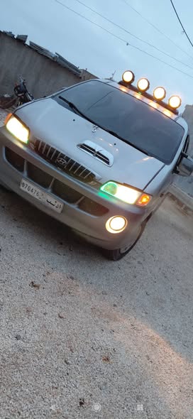 هيونداي H100 2001 - صورة 2