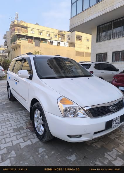 كيا كرنفال 2012 - صورة 2