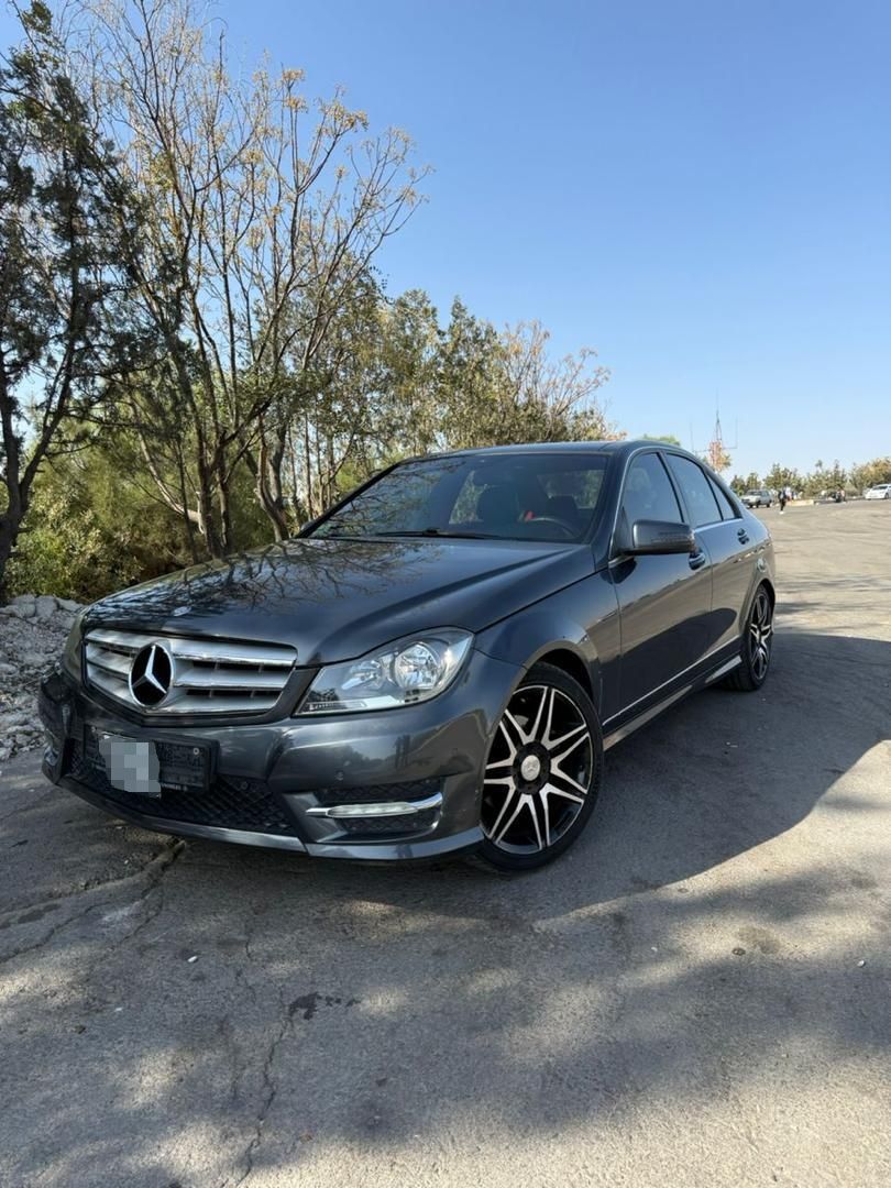 مرسيدس C200 2014