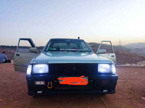 ميتسوبيشي لانسر 1983 - صورة 4