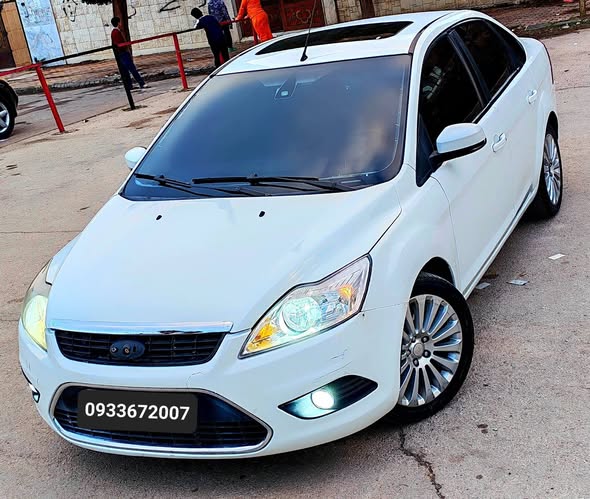 فورد تيتانيوم 2011 - صورة 3