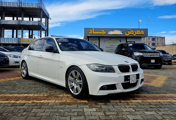 BMW 320 2011 - صورة 1