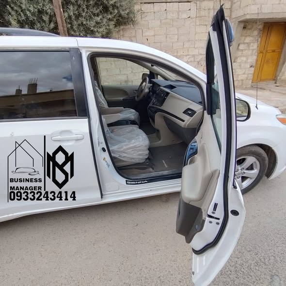 تويوتا سيينا 2014 - صورة 4