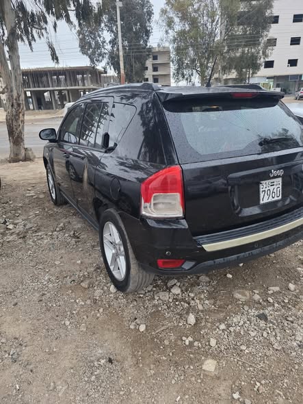 جيب شيروكي 2011 - صورة 4