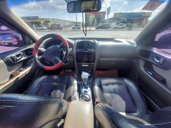 هيونداي سانتافي 2005 - صورة 2