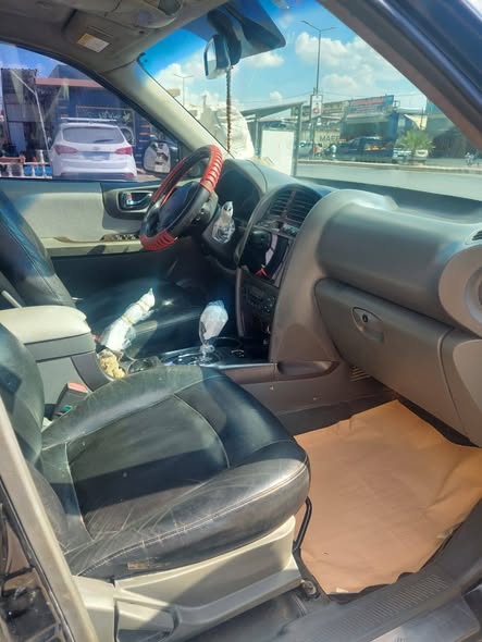 هيونداي سانتافي 2005 - صورة 5