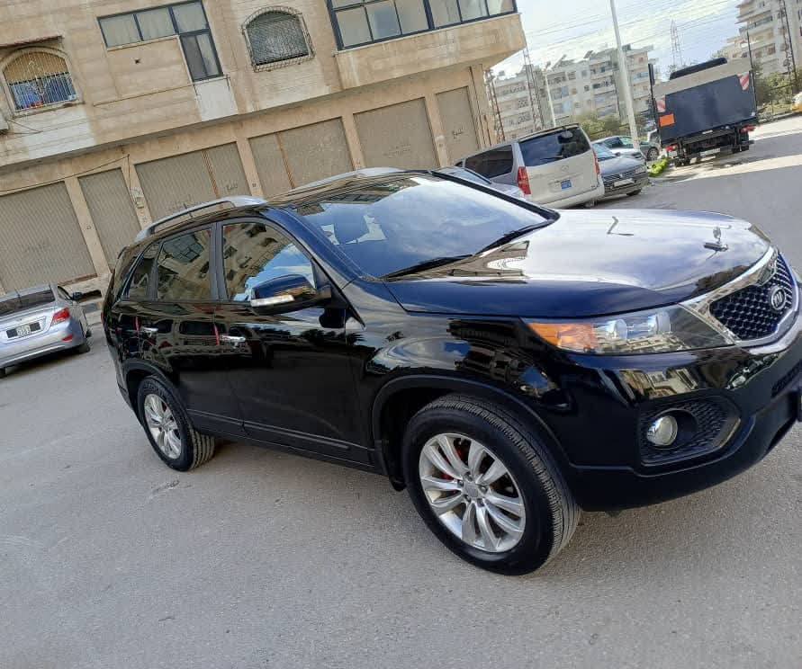 كيا سورينتو 2011 - صورة 1