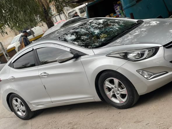 هيونداي افانتي 2016 - صورة 2