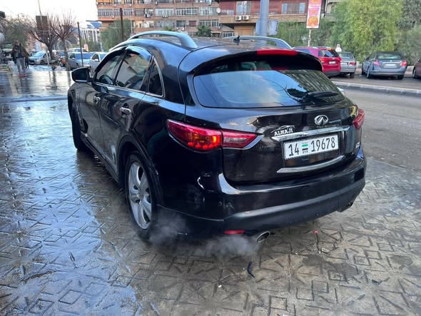 انفينيتي FX35 2011 - صورة 4