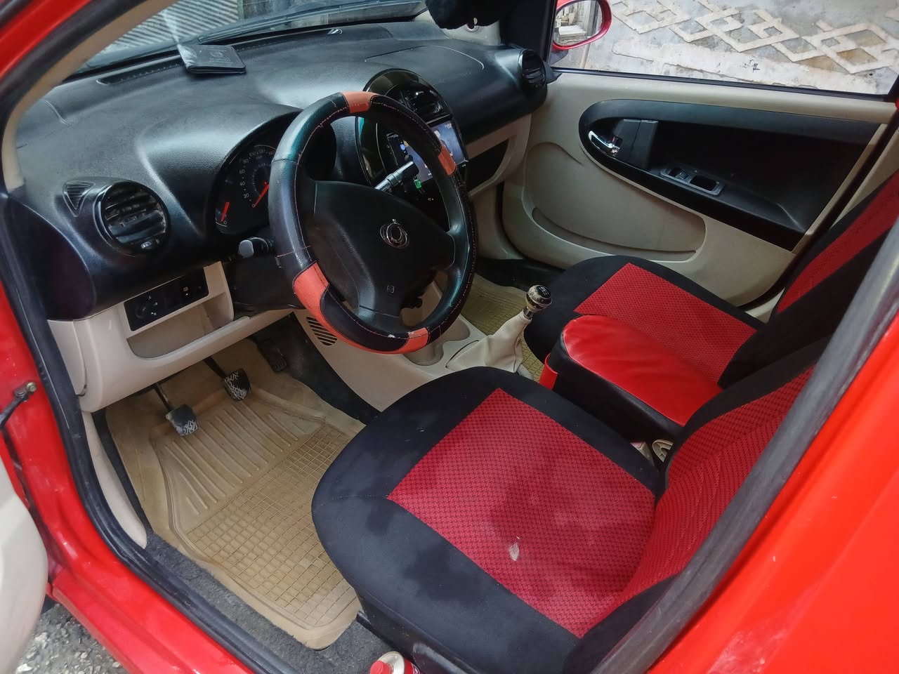 جيلي باندا 2010 - صورة 5