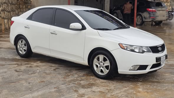 كيا فورتي 2010 - صورة 2