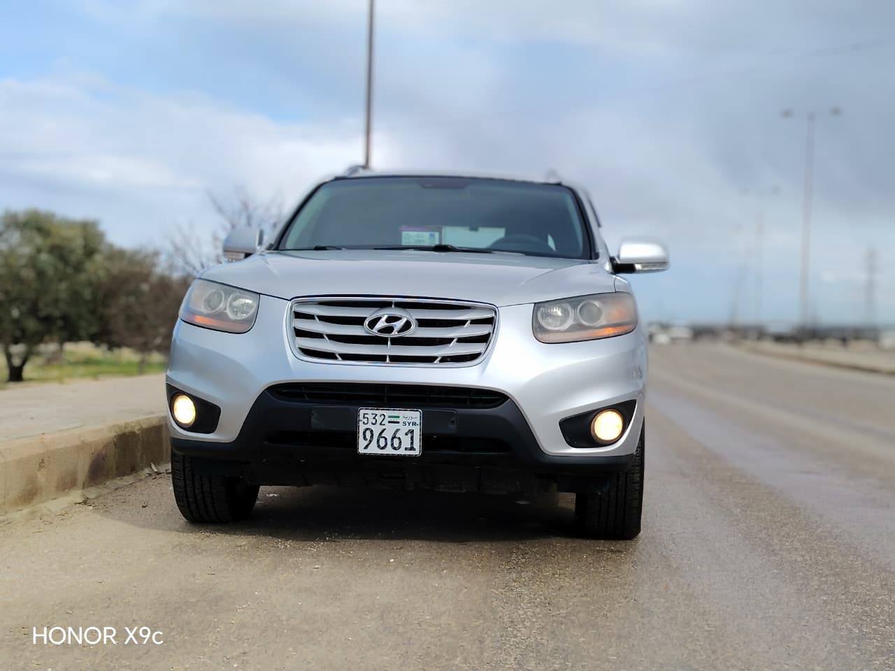 هيونداي سانتافي 2010 - صورة 1