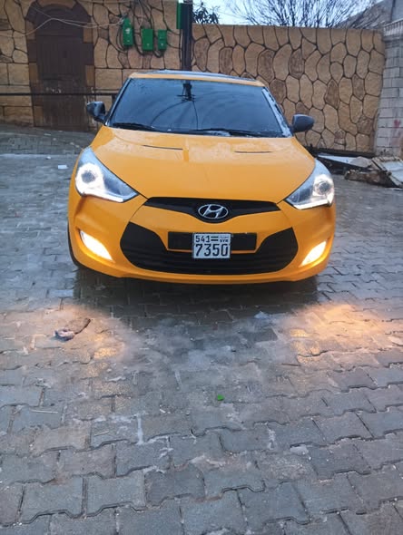 هيونداي فيلوستر 2012 - صورة 1